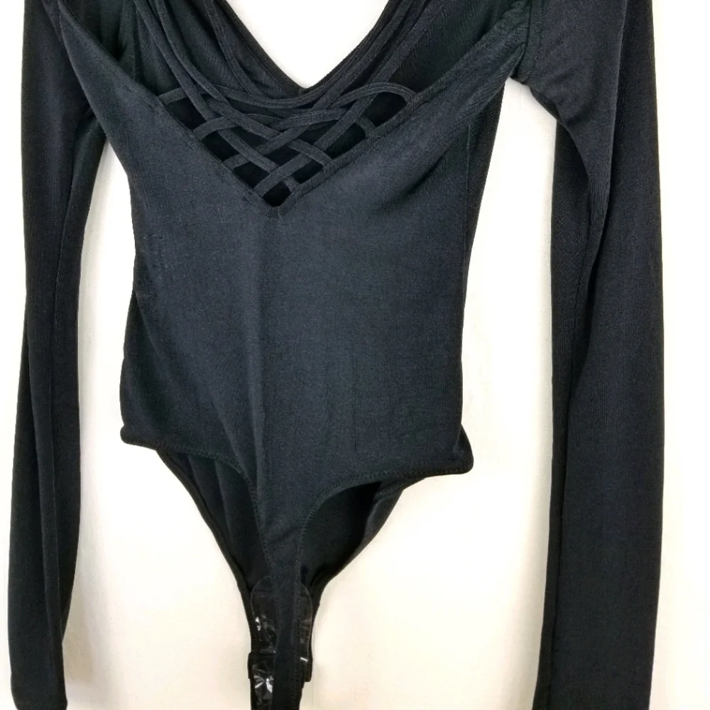 Free People Bodysuit Don't Be Cross Black V-neck Long Sleeve Size XS New